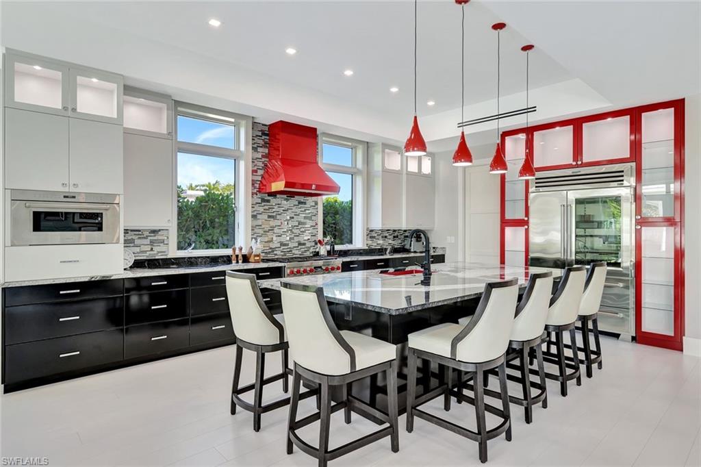 739 5th AVE N