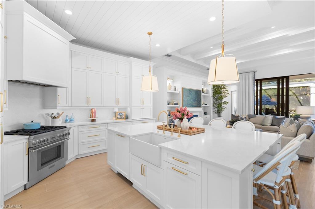 3737 Mahogany Bend DR
