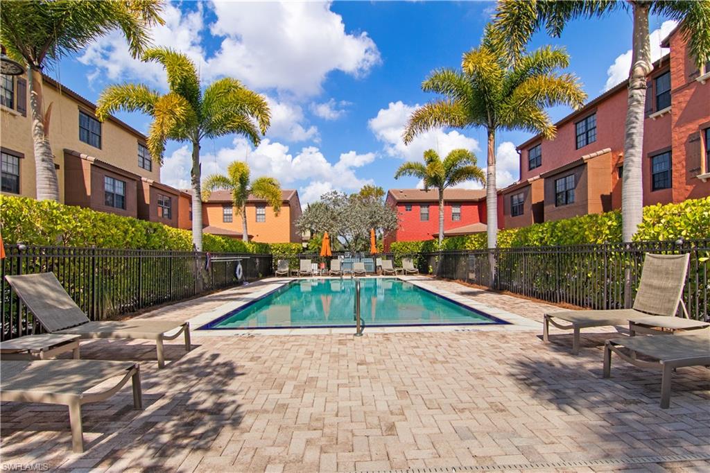 8993 Cambria CIR 1907