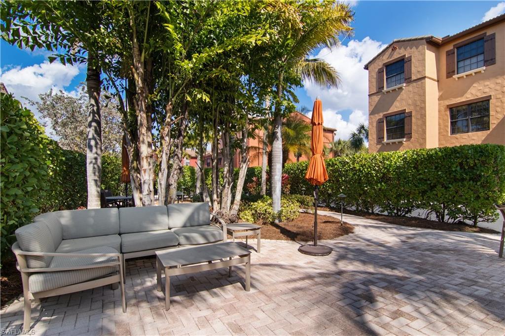 8993 Cambria CIR 1907