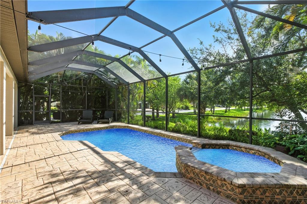 8843 Tropical CT