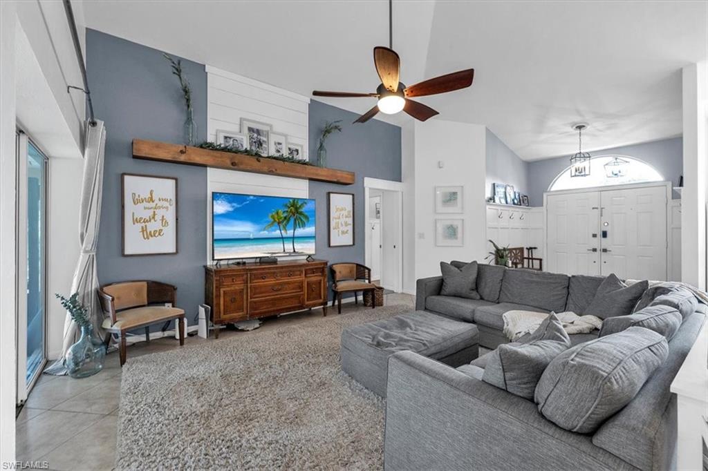 488 Henley DR