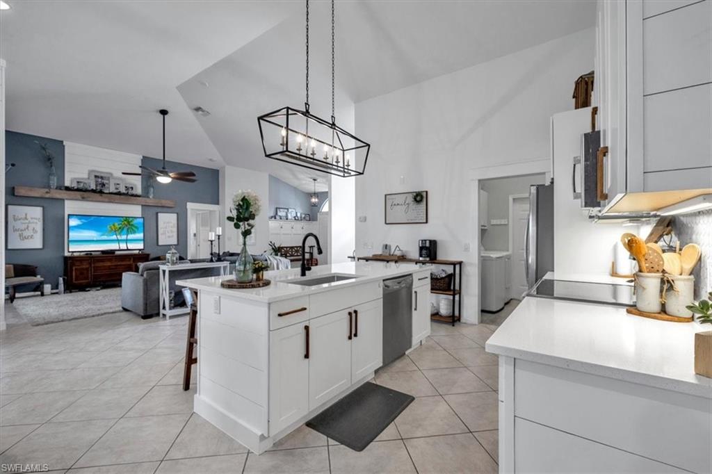 488 Henley DR