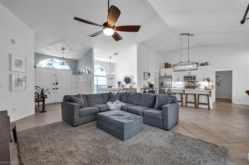 488 Henley DR