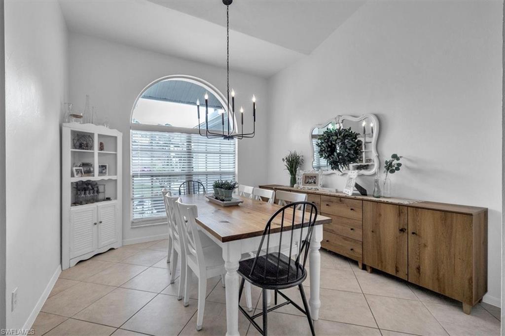 488 Henley DR
