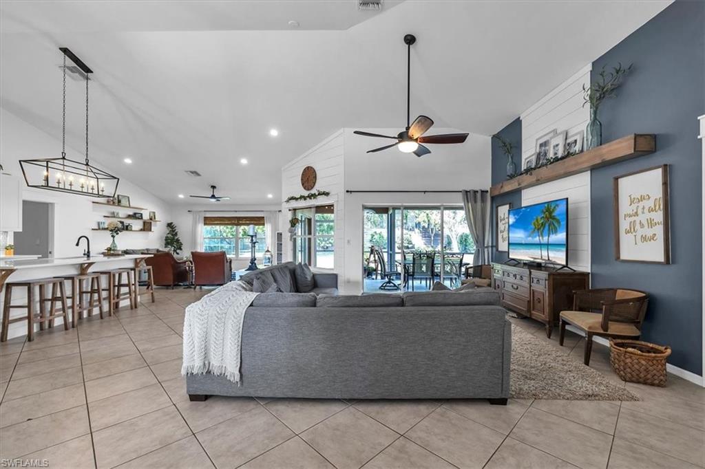 488 Henley DR