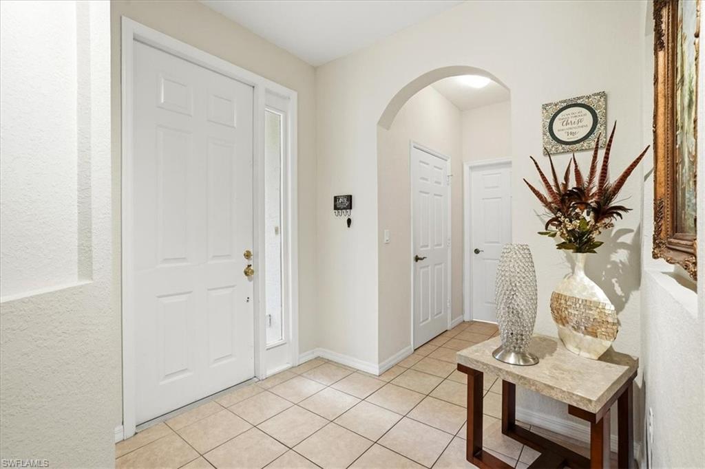 7576 Bristol CIR