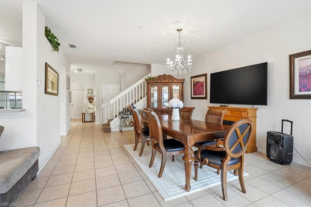 7576 Bristol CIR