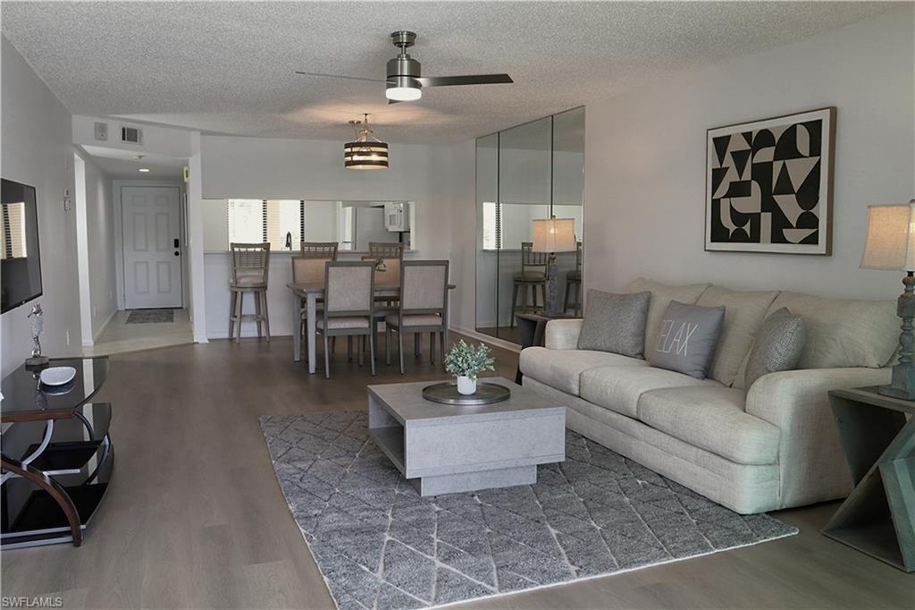 5708 Deauville CIR J203