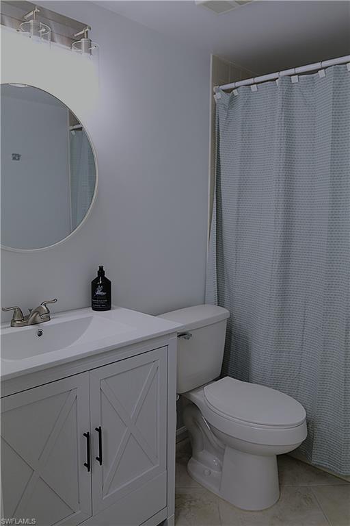 5708 Deauville CIR J203