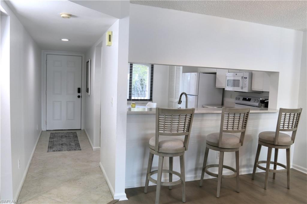5708 Deauville CIR J203