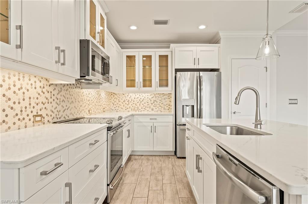 6954 Avalon CIR 703