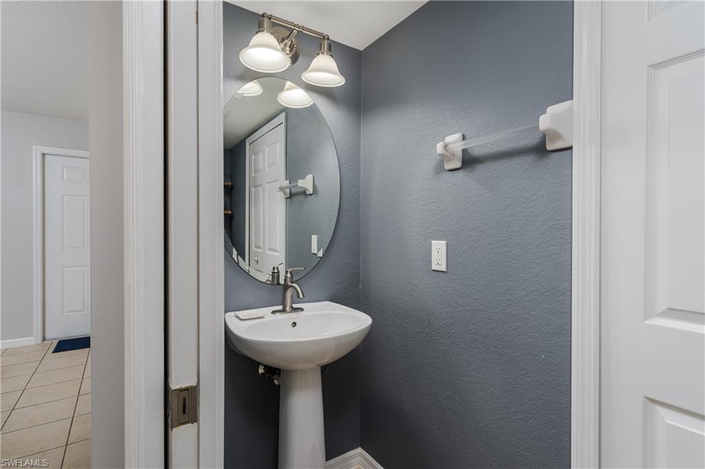 9068 Gervais CIR 210