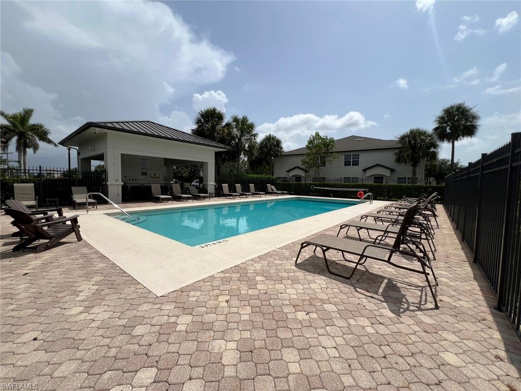 9068 Gervais CIR 210