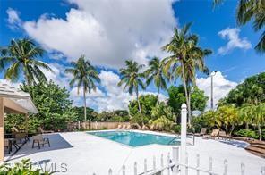 10225 Boca CIR