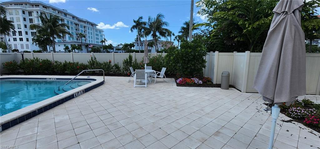 1100 Gulf Shore BLVD N 304