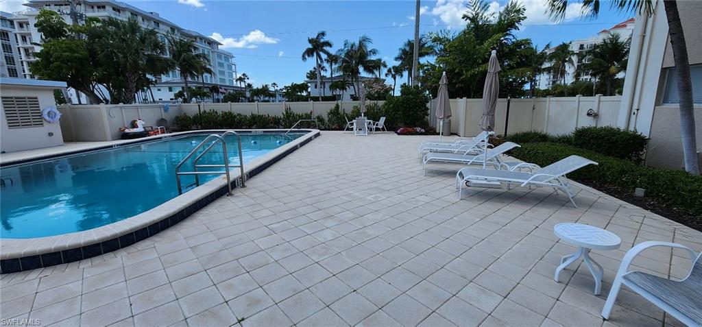 1100 Gulf Shore BLVD N 304