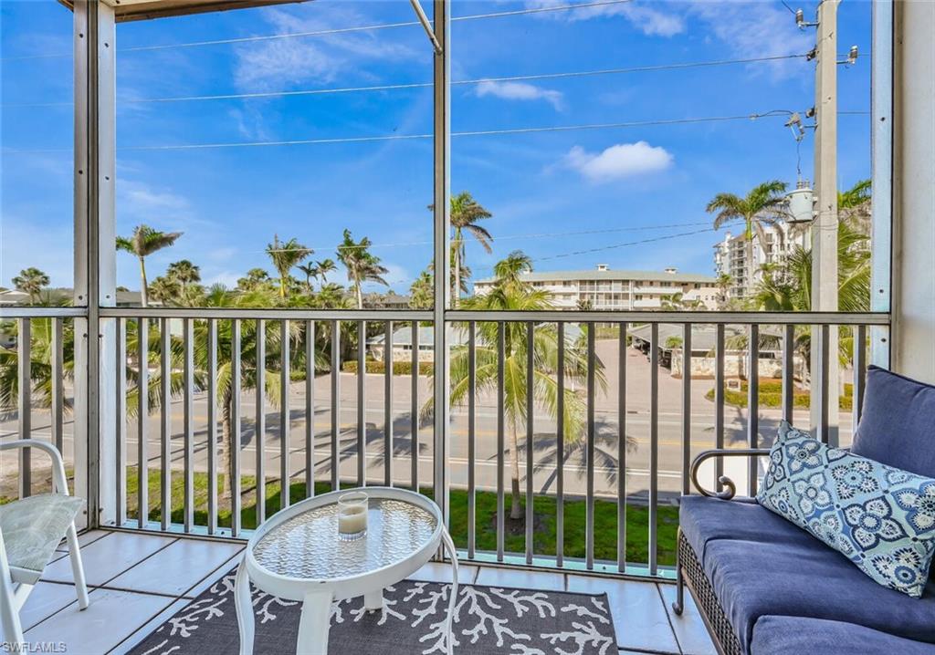 1100 Gulf Shore BLVD N 304