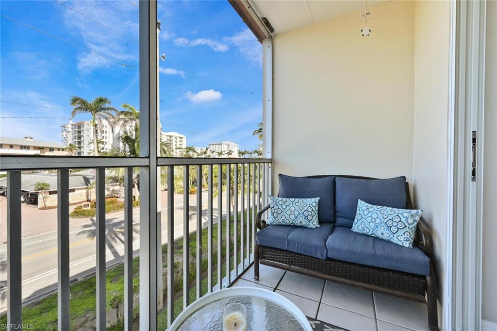 1100 Gulf Shore BLVD N 304