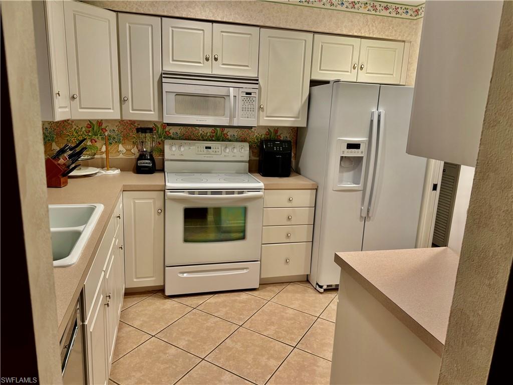 4187 Lakewood BLVD E13