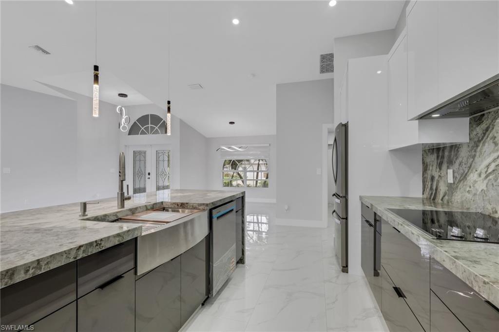 213 1st ST