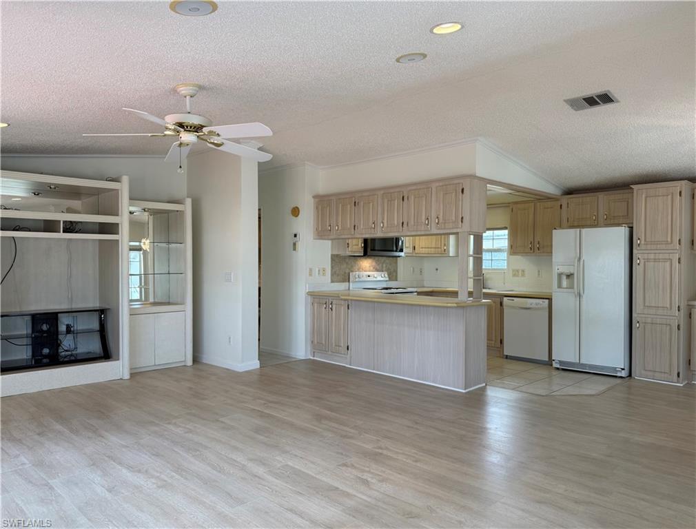332 Imperial Wilder BLVD 332