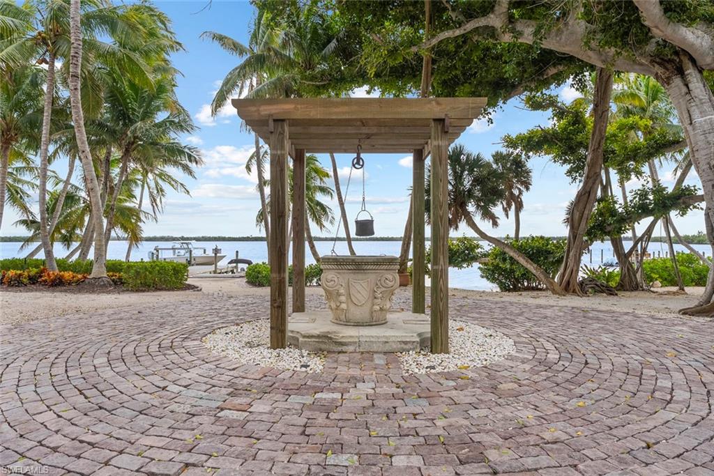 X Burgess Island