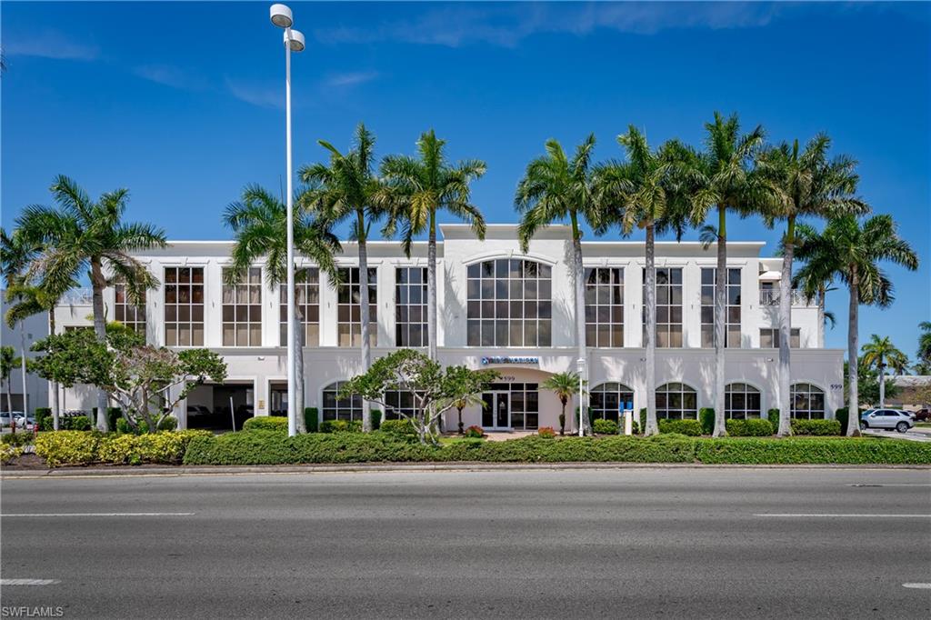 599 Tamiami TRL N 200