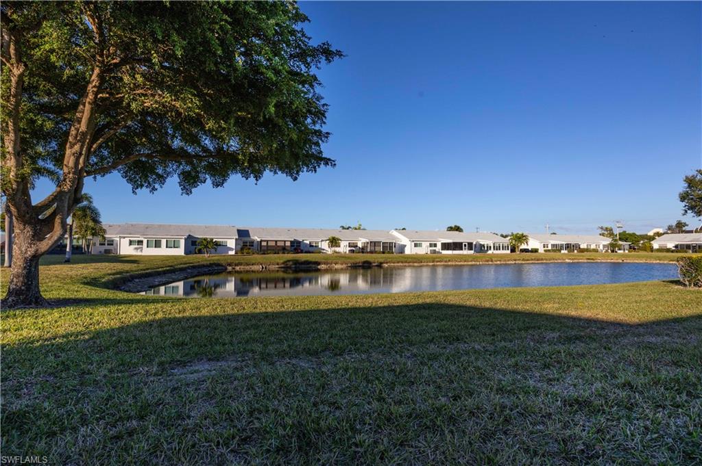 1513 Edgewater CIR