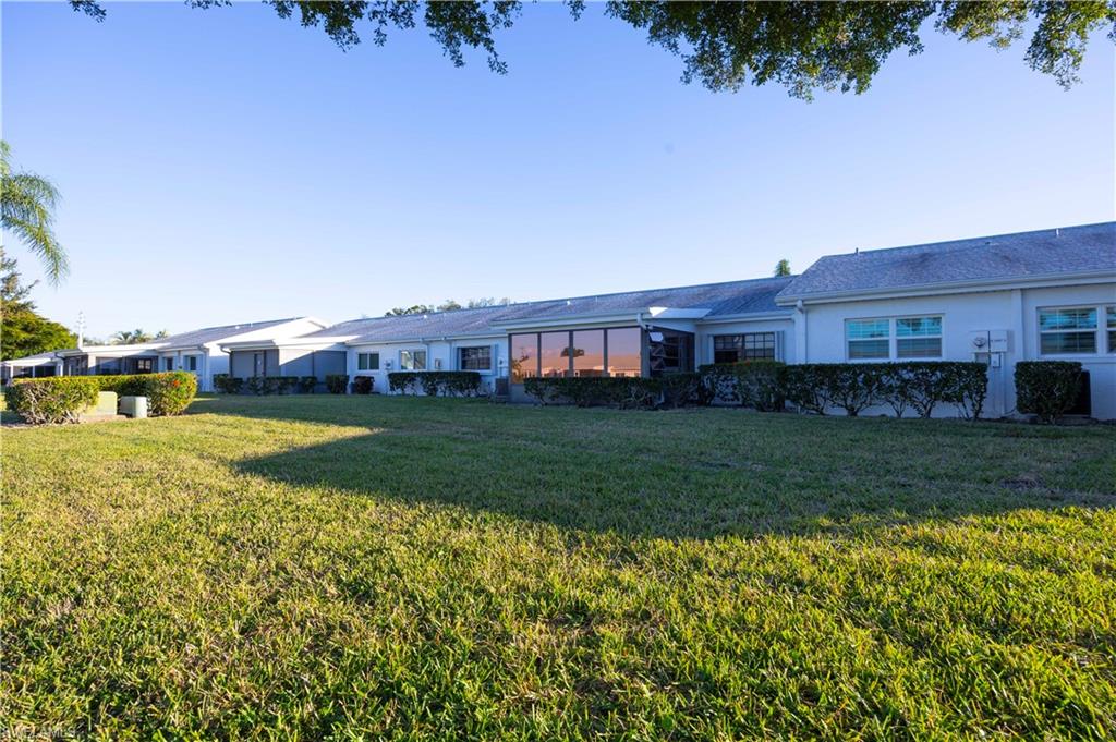 1513 Edgewater CIR