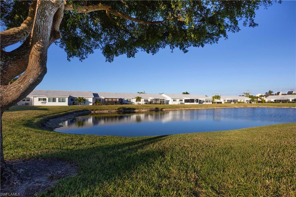 1513 Edgewater CIR
