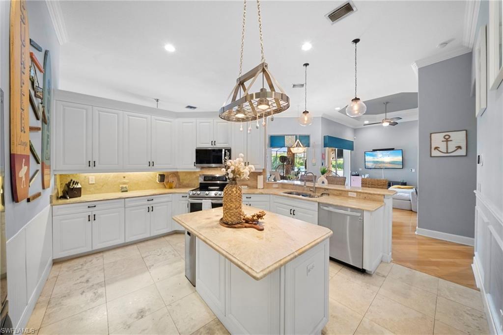 7933 Founders CIR