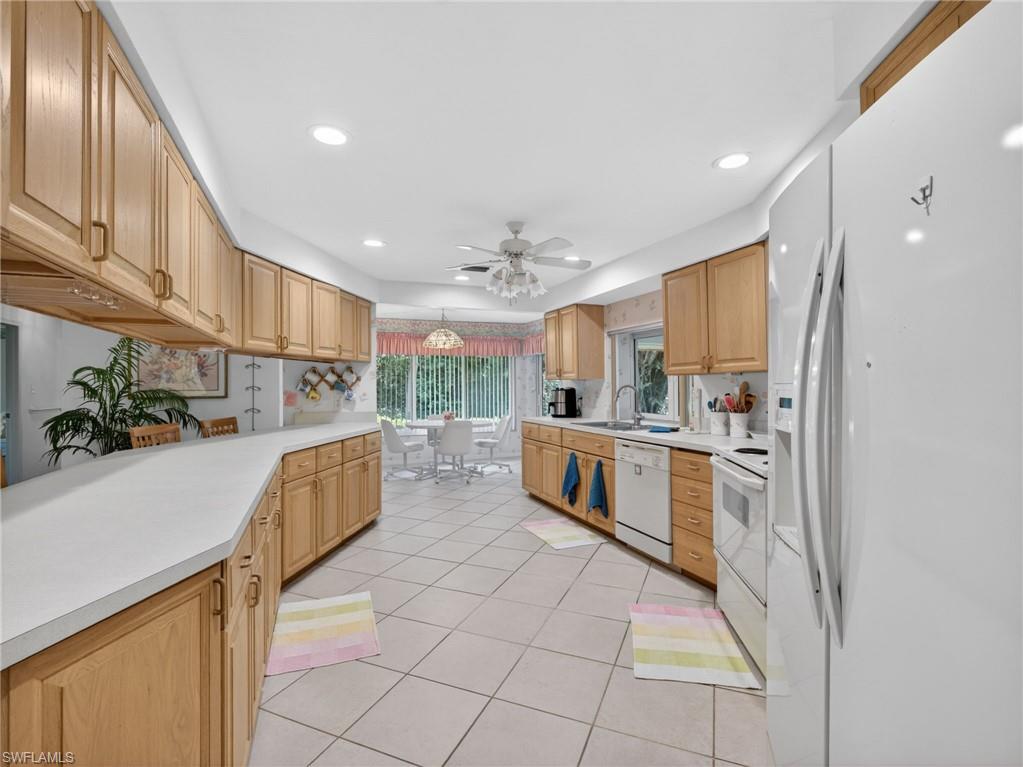 2278 ROYAL LN