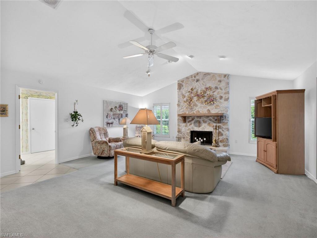 2278 ROYAL LN