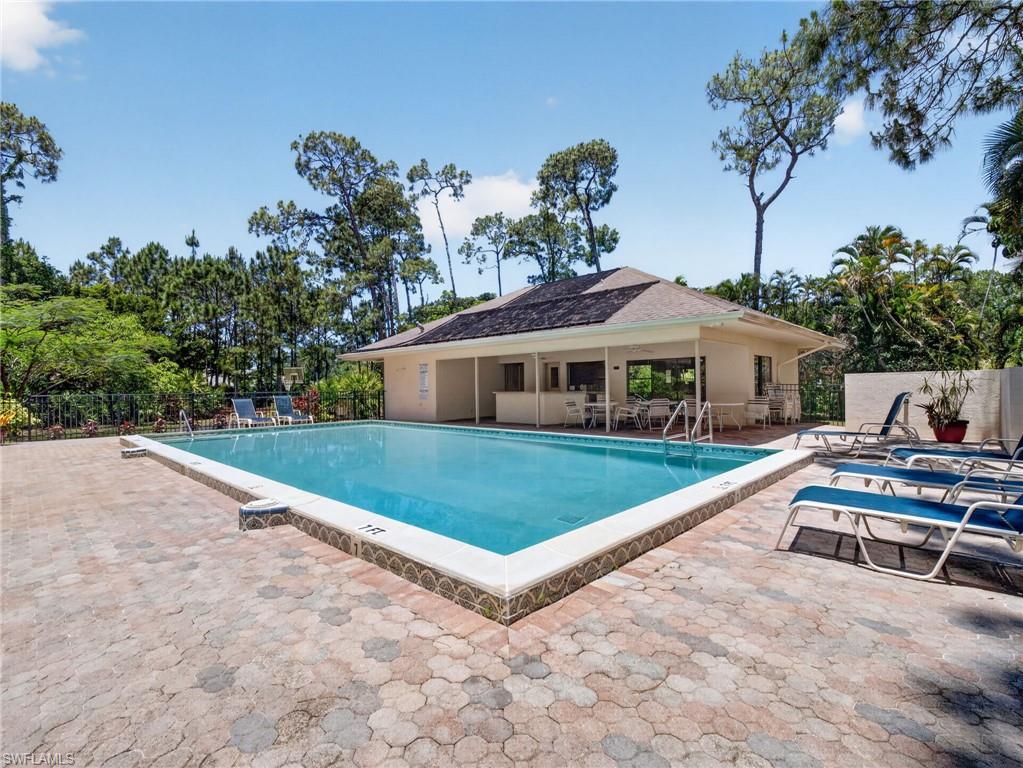 2278 ROYAL LN
