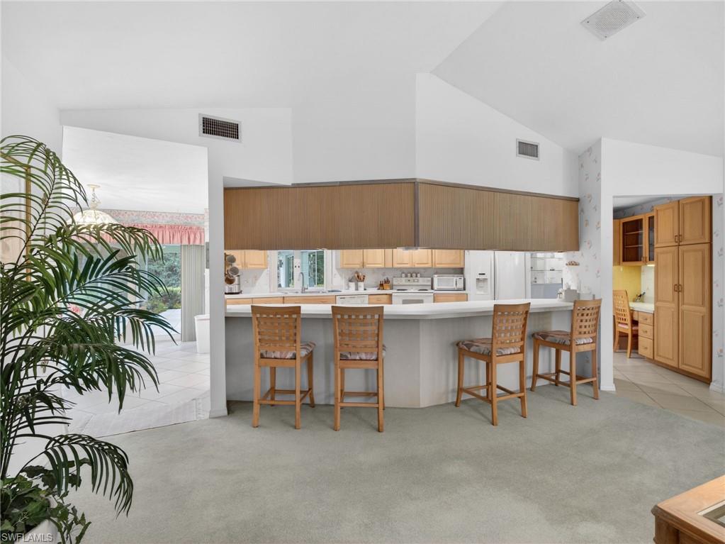 2278 ROYAL LN