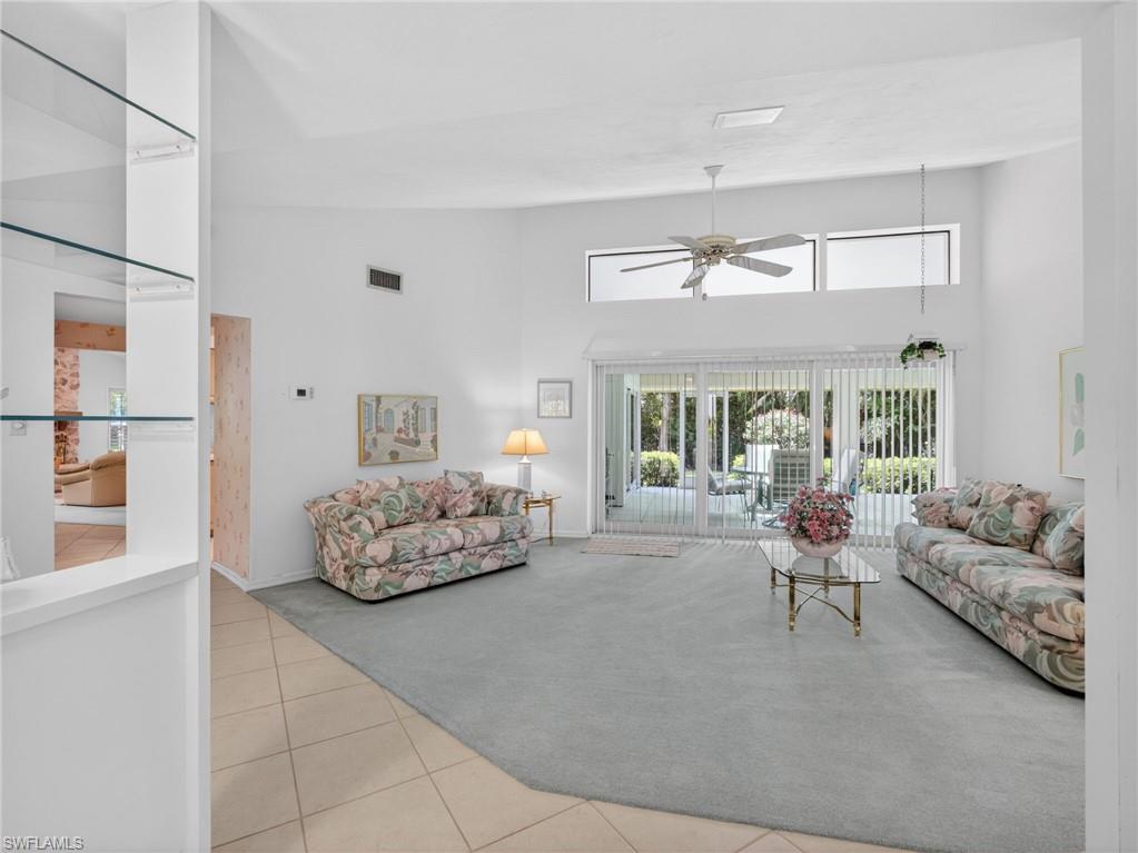 2278 ROYAL LN