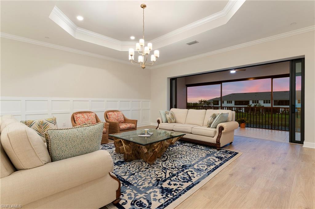 15328 Lucerna ST 202