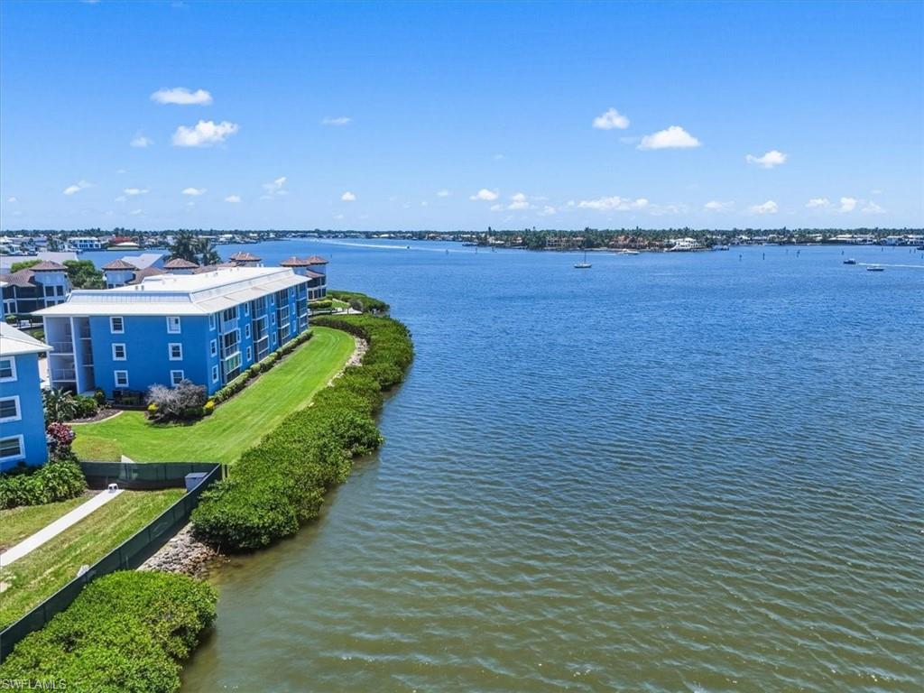 1280 Blue Point AVE C30