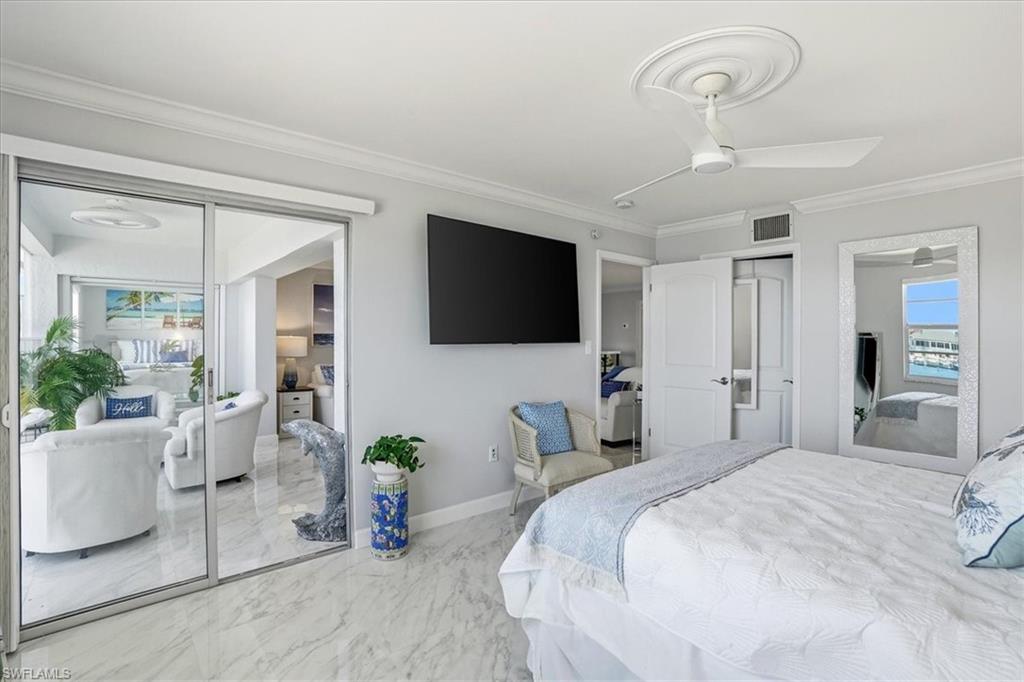 1280 Blue Point AVE C30