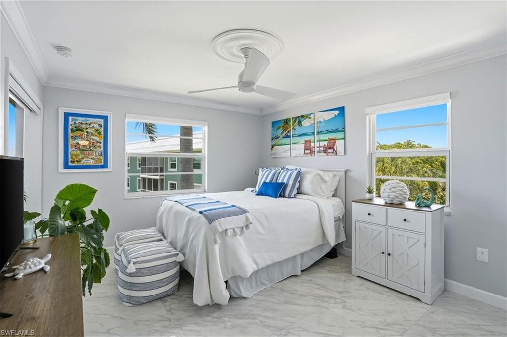 1280 Blue Point AVE C30