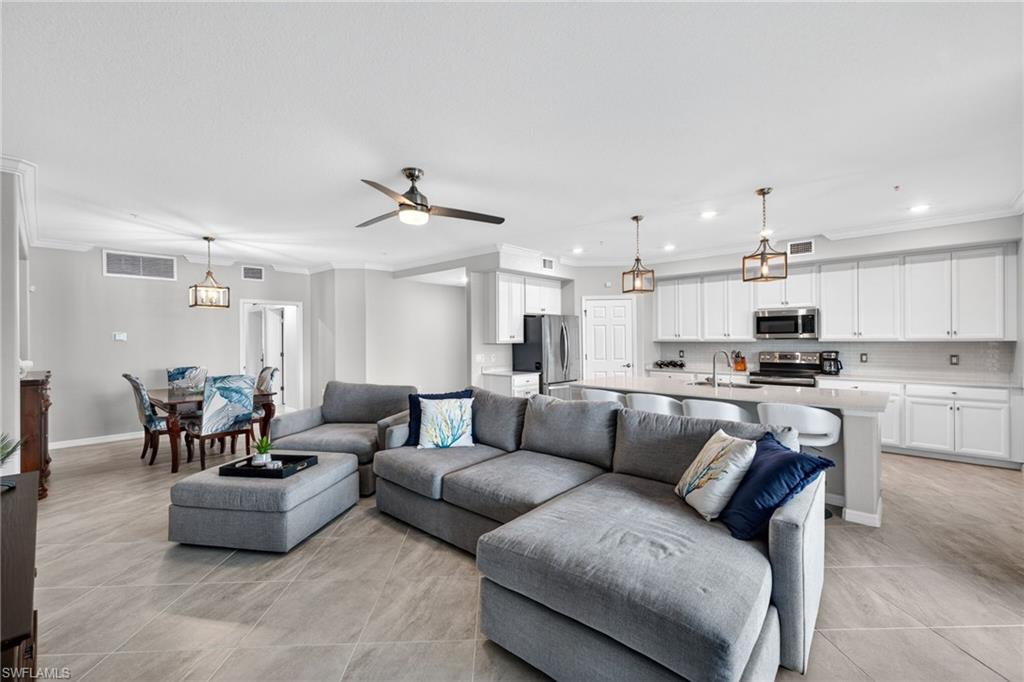 12020 Hawthorn Lake DR 101