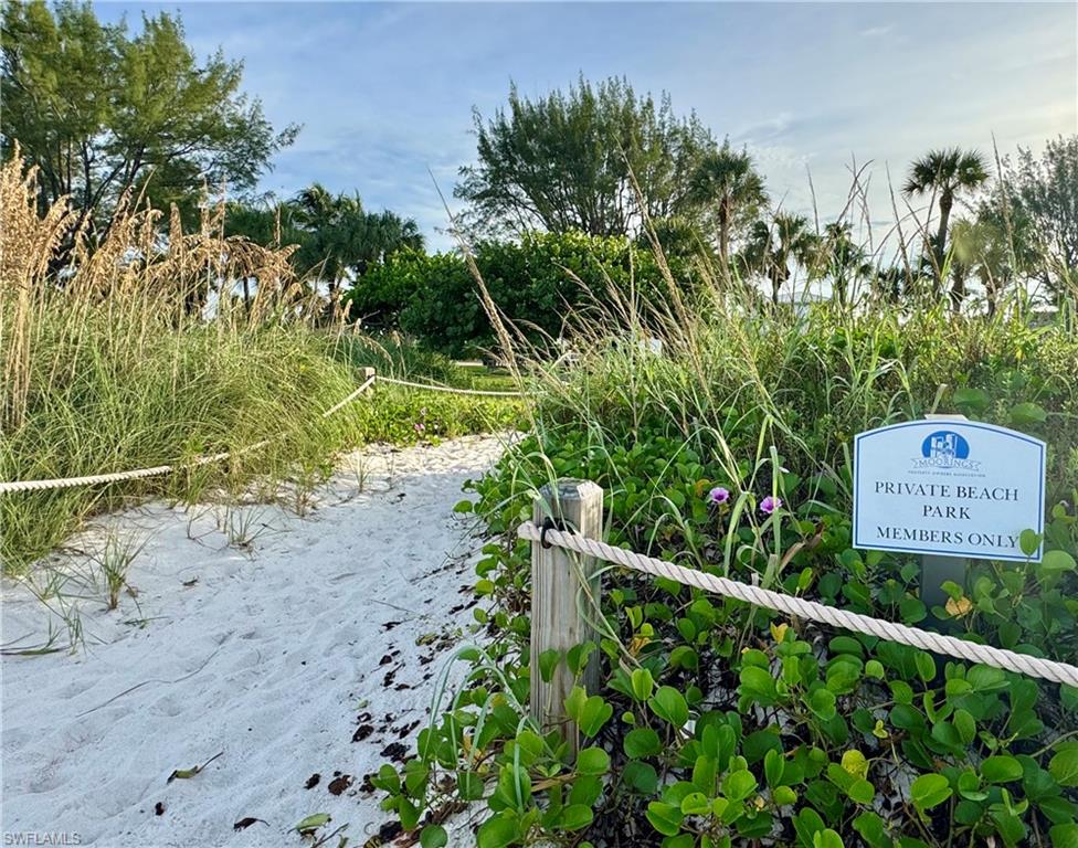 2150 Gulf Shore BLVD N 411