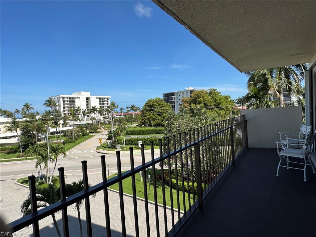2150 Gulf Shore BLVD N 411