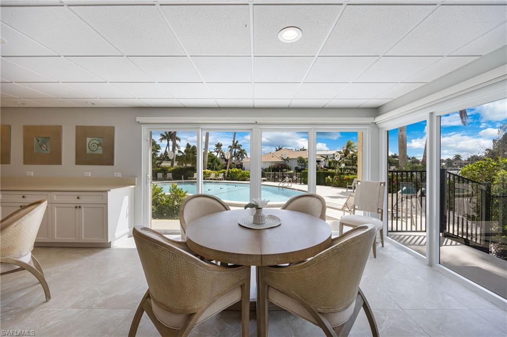 2150 Gulf Shore BLVD N 411
