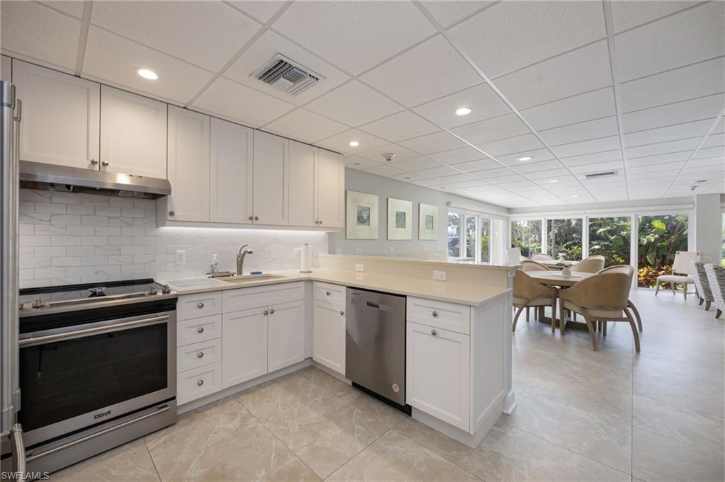 2150 Gulf Shore BLVD N 411