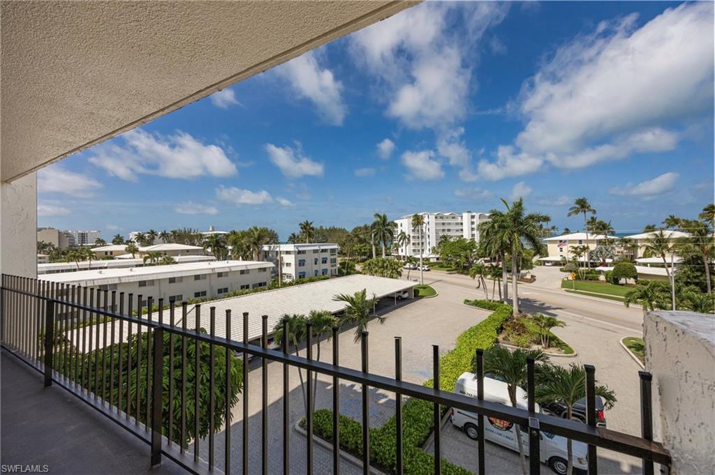 2150 Gulf Shore BLVD N 411