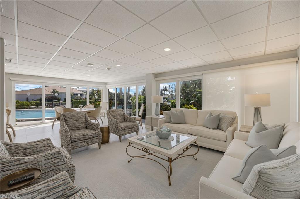 2150 Gulf Shore BLVD N 411