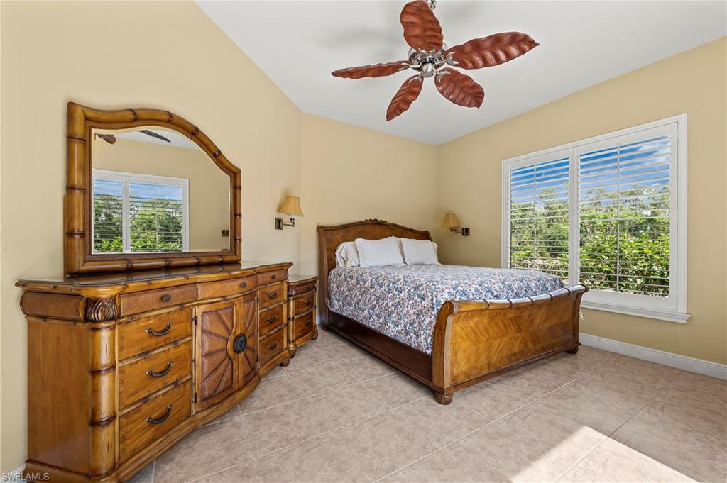 975 Tivoli CT