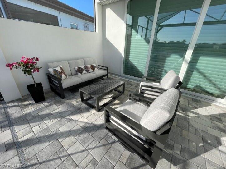 3725 Sapphire Cove CIR E